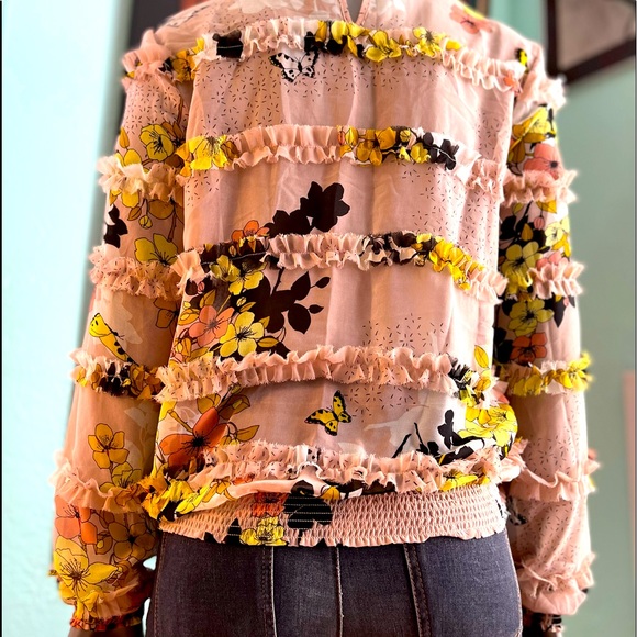 GUESS Baby pink Sheer Floral Embroidered Long Sleeve Blouse. Size M. - Picture 3 of 12